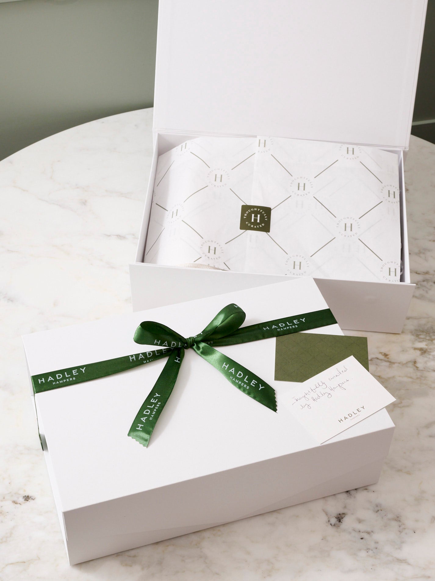 Hadley Hamper White Box