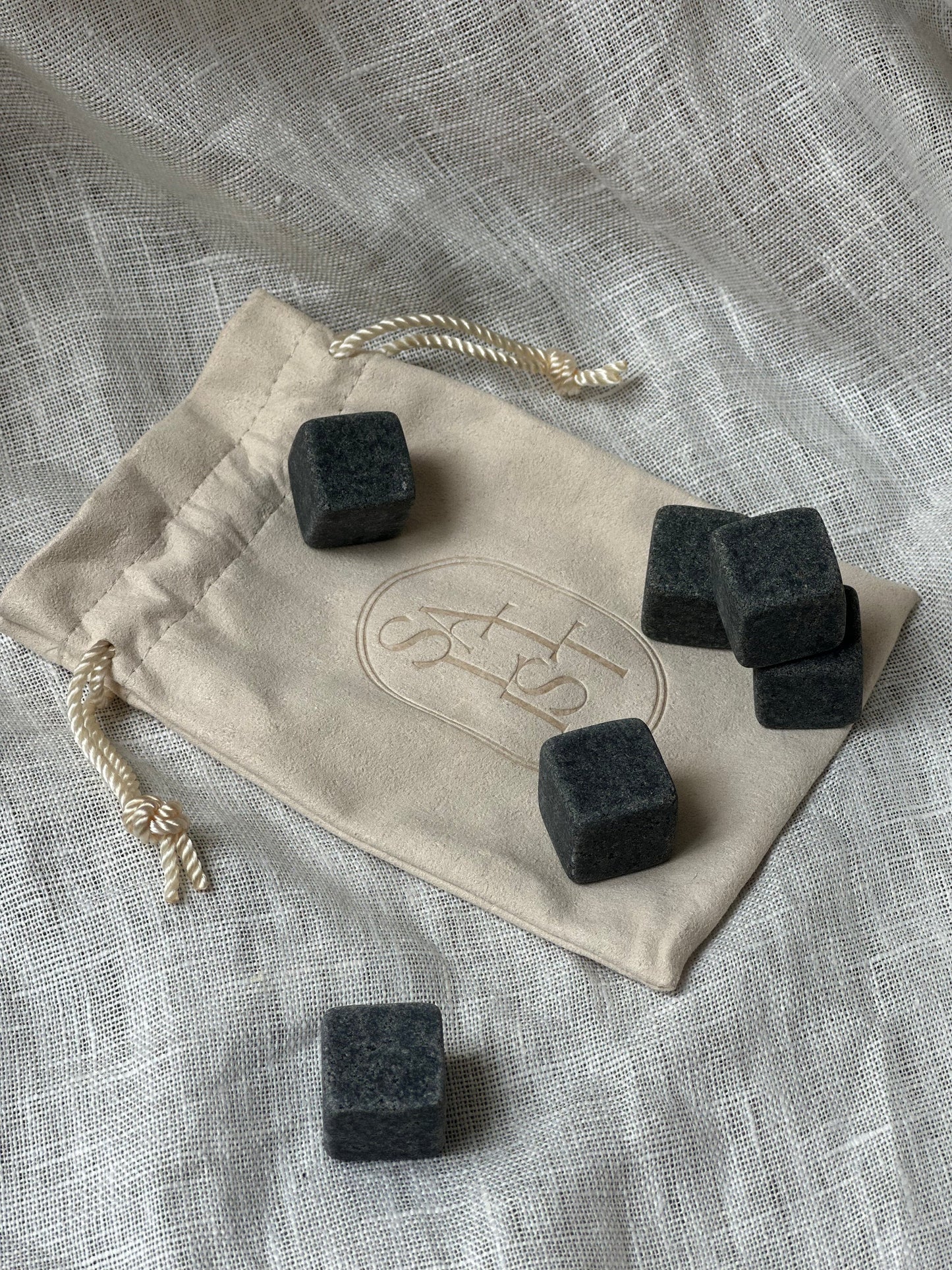 Saltist Granite Whisky Ice Cube Stones