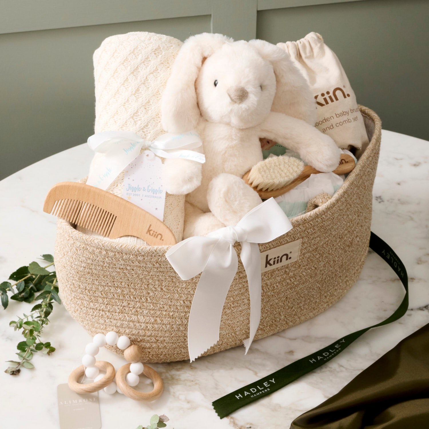 hadley-hampers-baby-gift-hamper-the-new-parent_0478_61c9c54c-a1c6-4e81-9714-428c5b20a71c