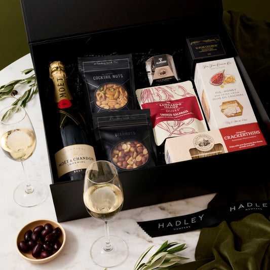 hadley-hampers-entertainer-gift-hamper-the-pre-dinner-entertainer_0397